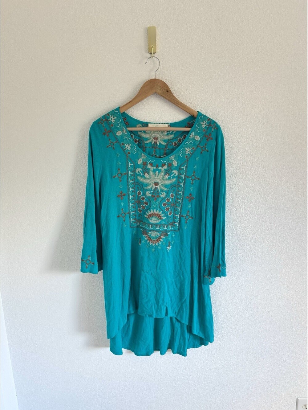 Sweet Jane Sz L Women’s Blouse Shirt Long Sleeve Pattern Embroidered Blue